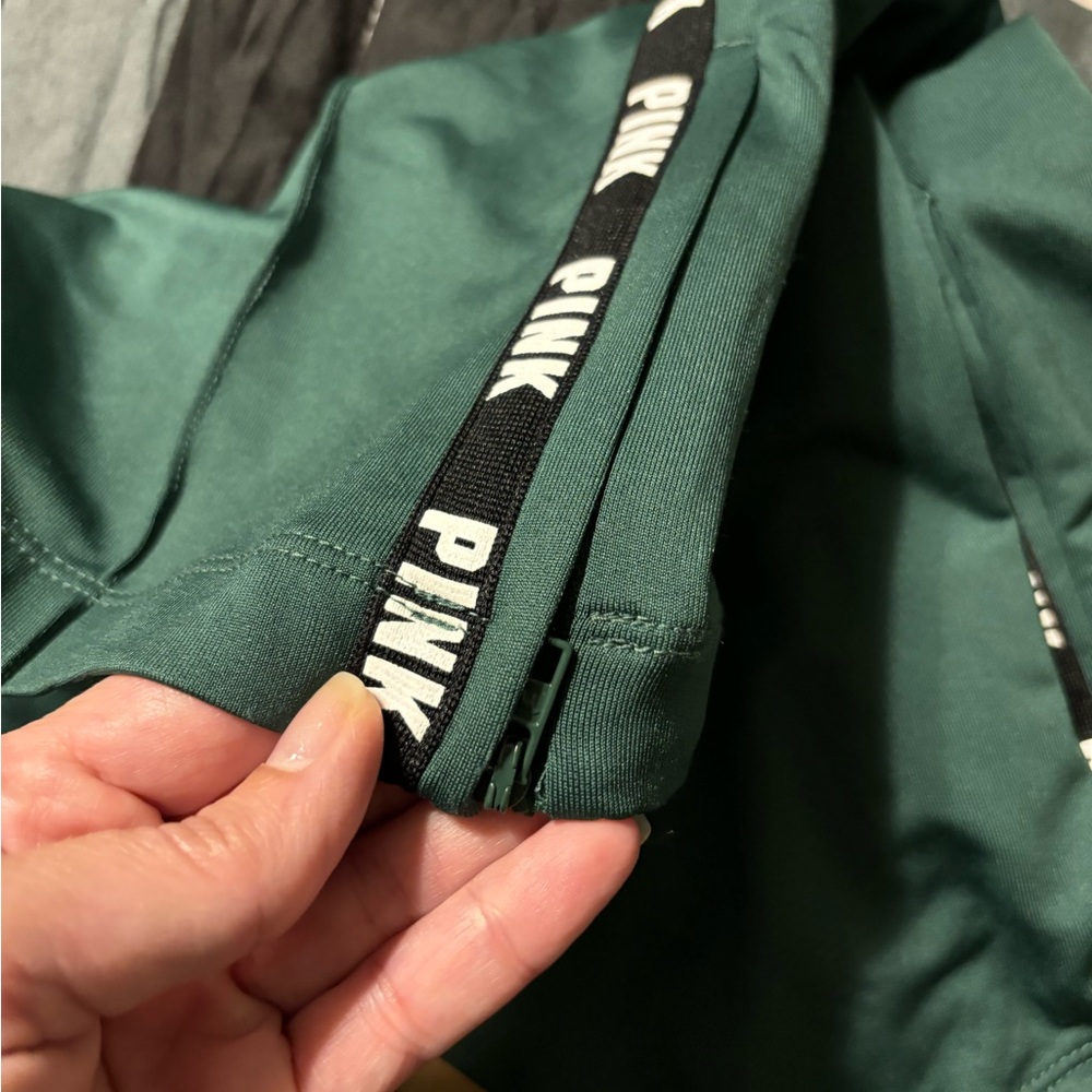 ❤️❤️💥💥 PINK Logo Track Pant NWT💥💥❤️❤️ - Picture 4 of 6